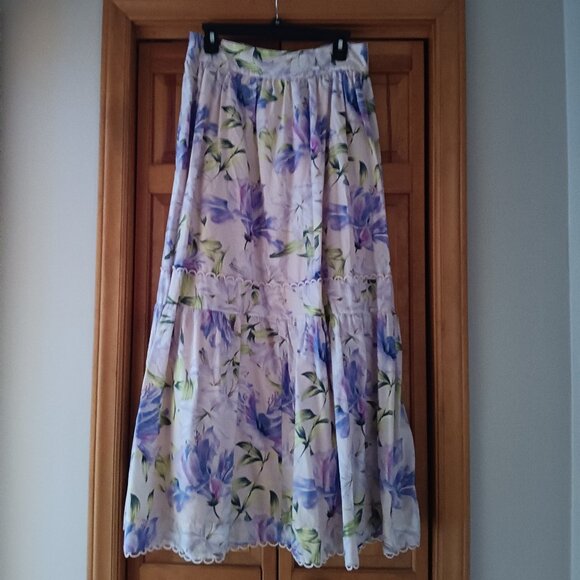 *Price Drop* Biltmore Long Maxi Skirt (NWOT), size M - Picture 1 of 9